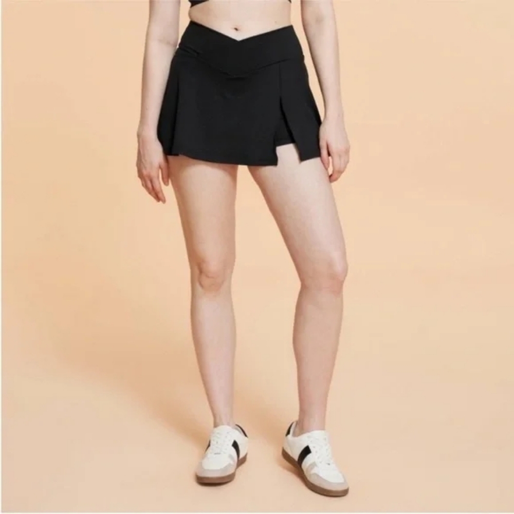 Blogilates Skort XS Black Athletic Skirt Shorts Pockets NWT